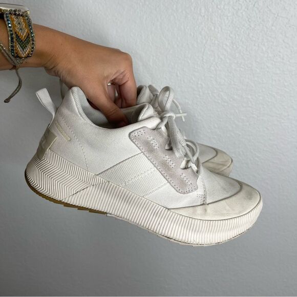 Sorel Women's Out N About III Low Sneaker Canvas Shoes White Neutral Size 7 - Picture 2 of 8
